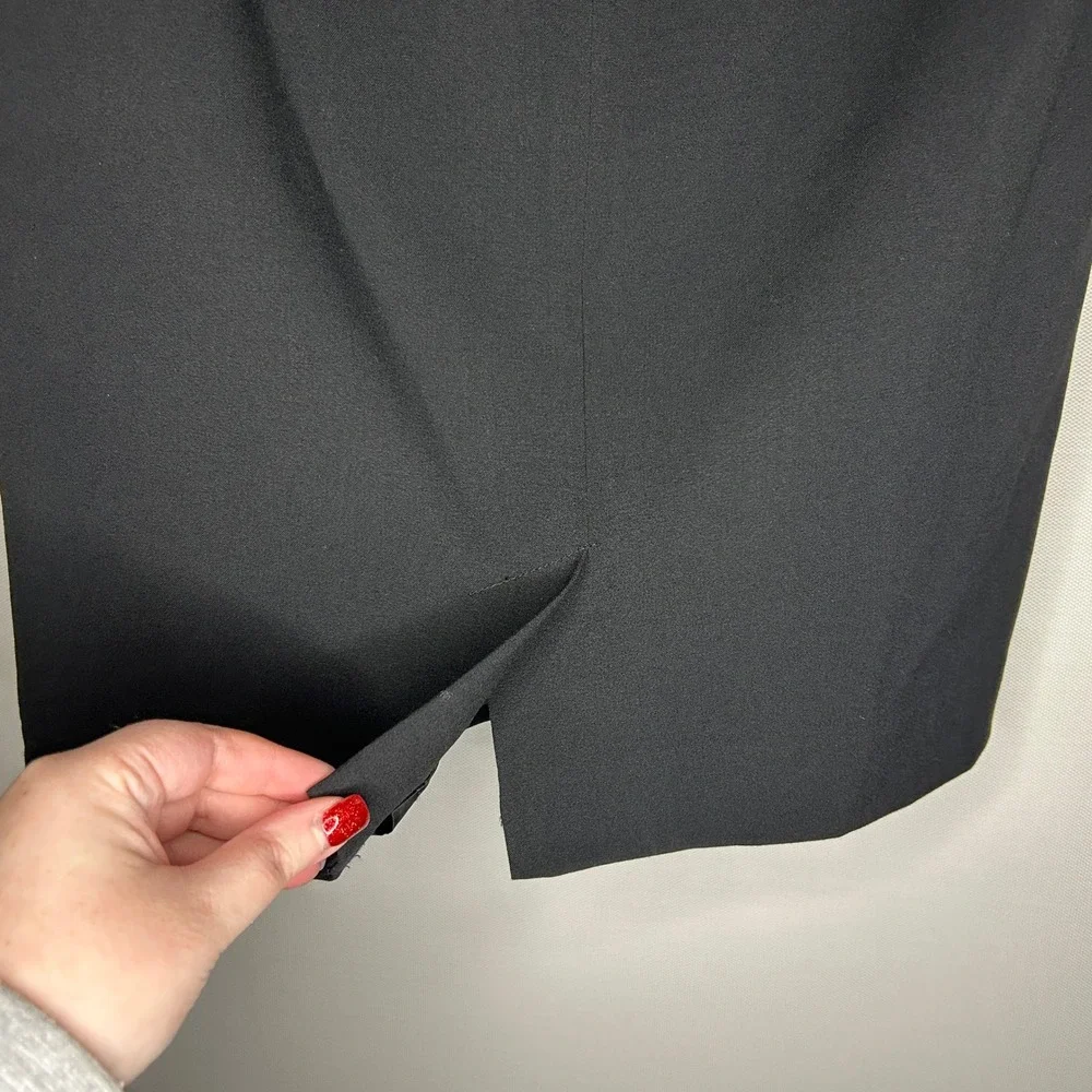 Calvin Klein Black Pencil Skirt Knee Length Lined Women Size 4 Minimalist Career